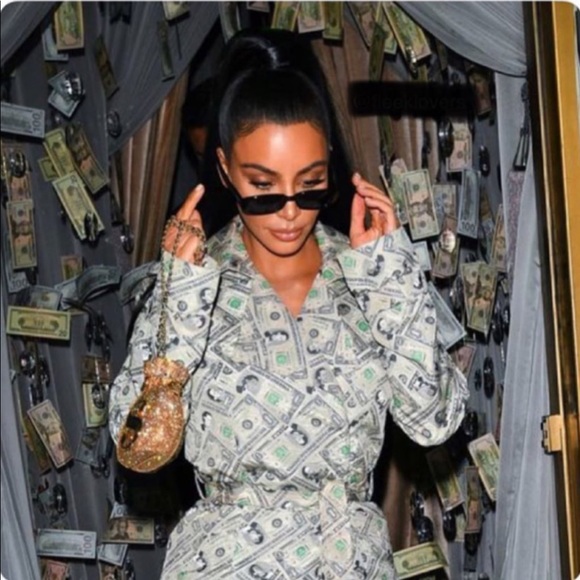 Meet your Posher, Michelle - Picture 1 of 1